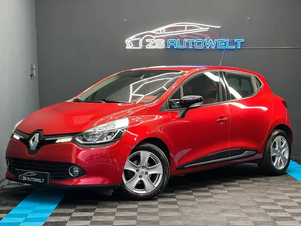 Gebraucht Renault Clio IV Luxe 90 PS (66 kW) 2012 Rot Limousine