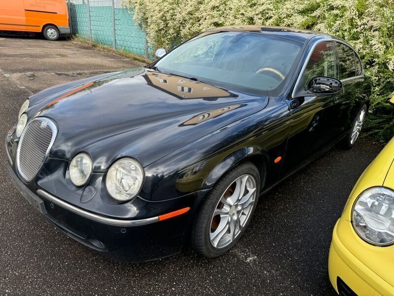 Schwarz Gebraucht 2007 Jaguar S-Type Executive Limousine | 3.650 € (Superpreis) - Bild 1/4