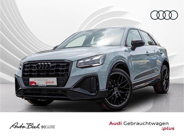 Grau (pfeilgrau perleffekt) Gebraucht 2022 Audi Q2 Edition .1 SUV | 28.570 € (Teuer) - Bild 1/4