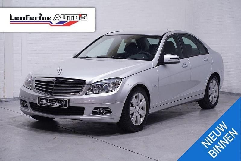 Grau Gebraucht 2008 Mercedes C180 Business Limousine | 6.685 € (Fairer Preis) - Bild 1/4