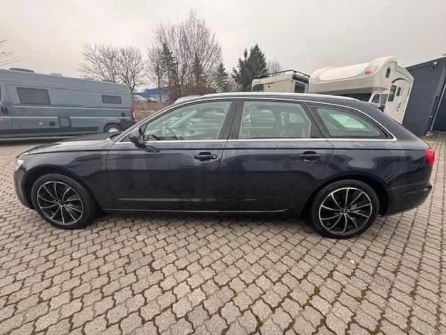 Gebraucht Audi A6 Business 245 PS (180 kW) 2012 Blau Kombi