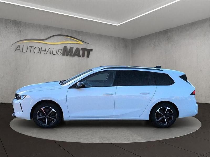 Neu Opel Astra Edition 131 PS (96 kW) 2025 Arktis weiß Kombi