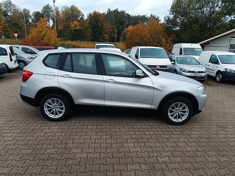 Gebraucht BMW X3 143 PS (105 kW) 2012 Silber SUV