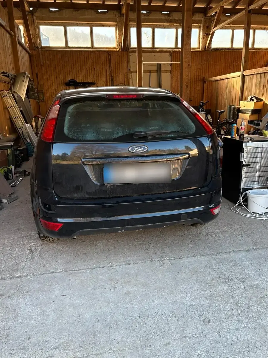 Occasion Ford Focus Ghia 115 ch (84 kW) 2004 Noir Berline
