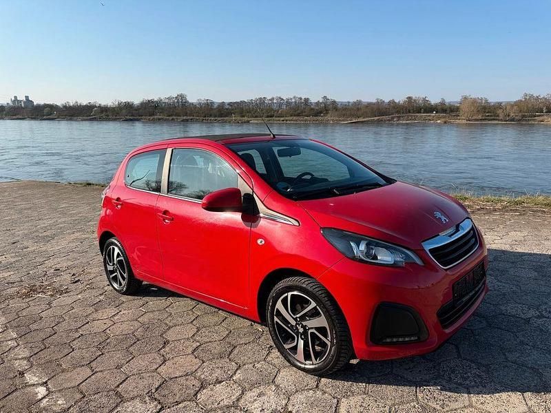 Gebraucht Peugeot 108 Active 69 PS (50 kW) 2017 Rot Kleinwagen
