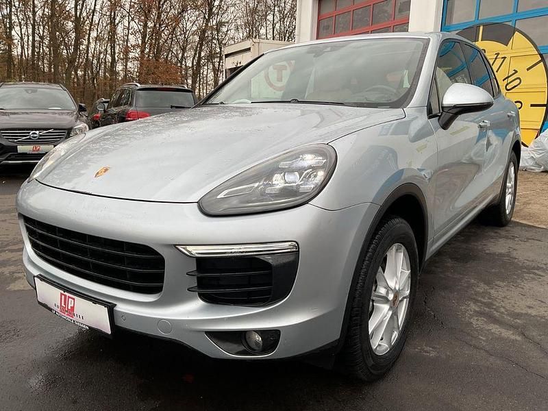 Silber Gebraucht 2016 Porsche Cayenne Sport SUV | 23.990 € (Superpreis) - Bild 1/4
