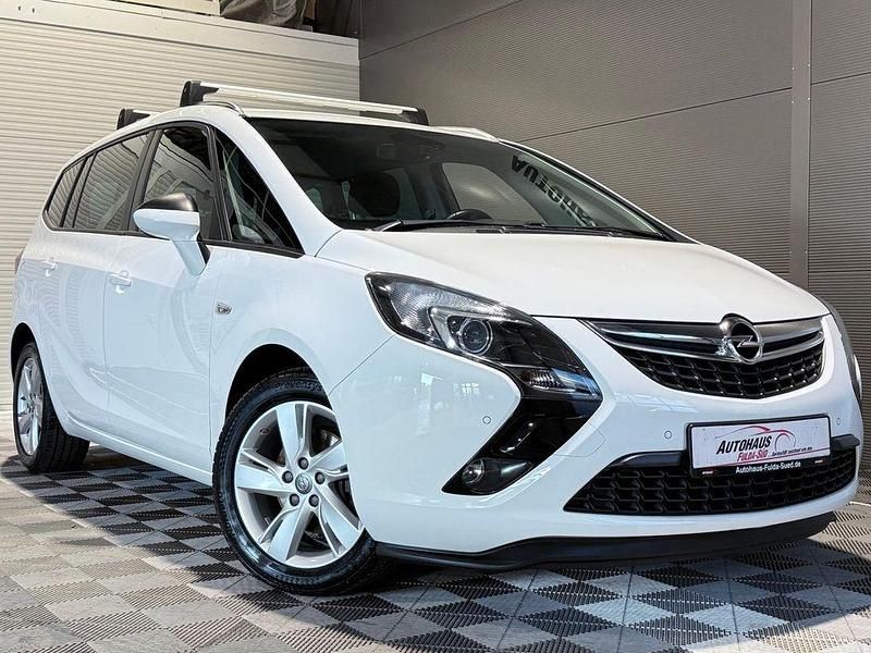 Weiß Gebraucht 2015 Opel Zafira Van / Kleinbus | 9.970 € (Fairer Preis) - Bild 1/3