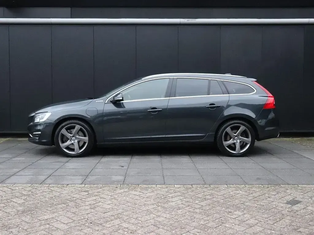 Occasion Volvo V60 Summum 286 ch (210 kW) 2013 Gris Break