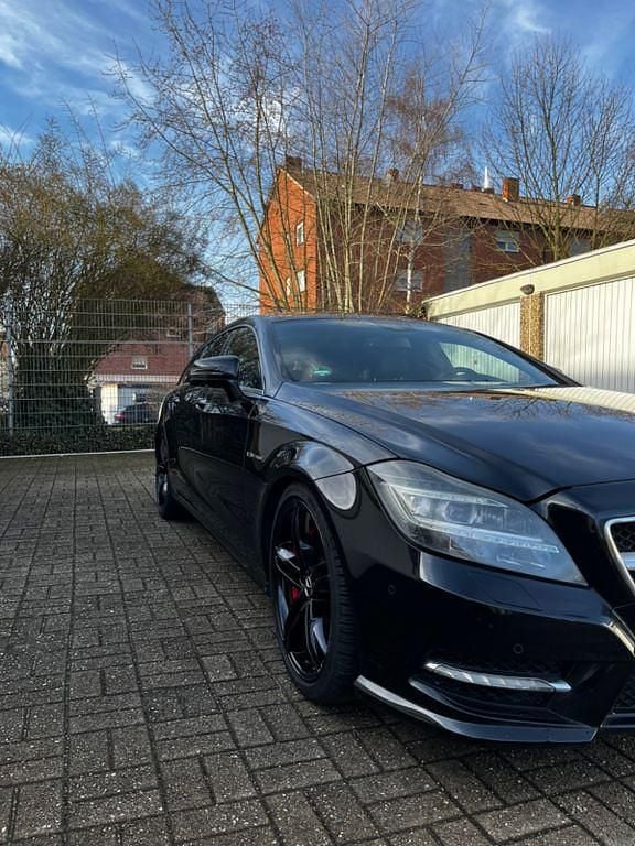 Gebraucht Mercedes CLS500 Shooting Brake 408 PS (300 kW) 2012 Schwarz Kombi