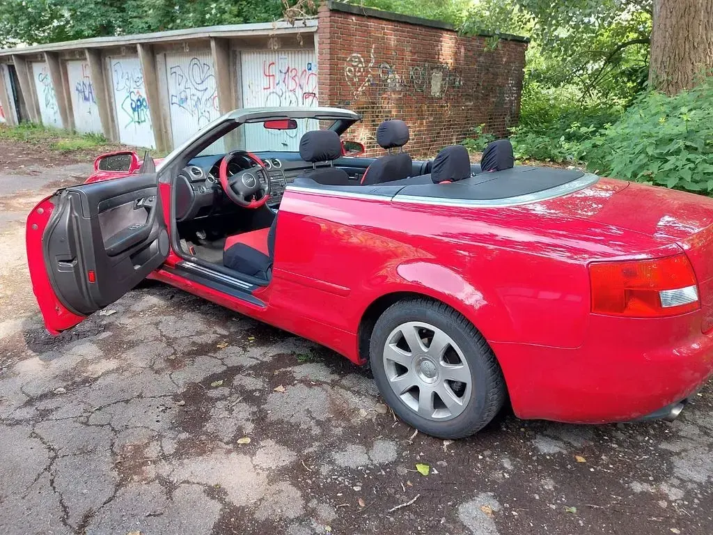 Gebraucht Audi Cabriolet 131 PS (96 kW) 2005 Rot Cabrio