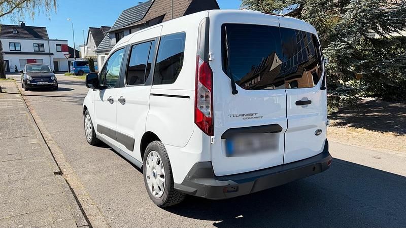 Gebraucht Ford Transit 2018 Weiß Kombi