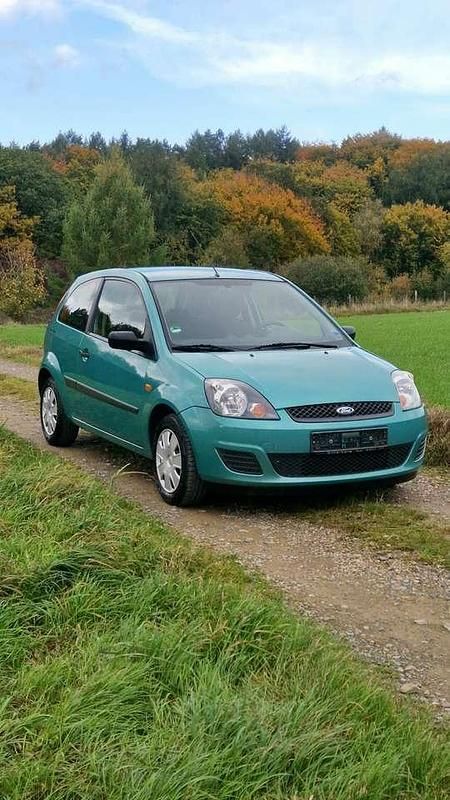 Blau Gebraucht 2007 Ford Fiesta Style Kleinwagen | 1.999 € (Fairer Preis) - Bild 1/4