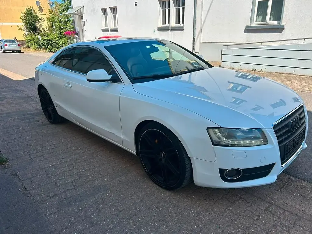 Gebraucht Audi A5 Sport 179 PS (131 kW) 2009 Weiß Coupé