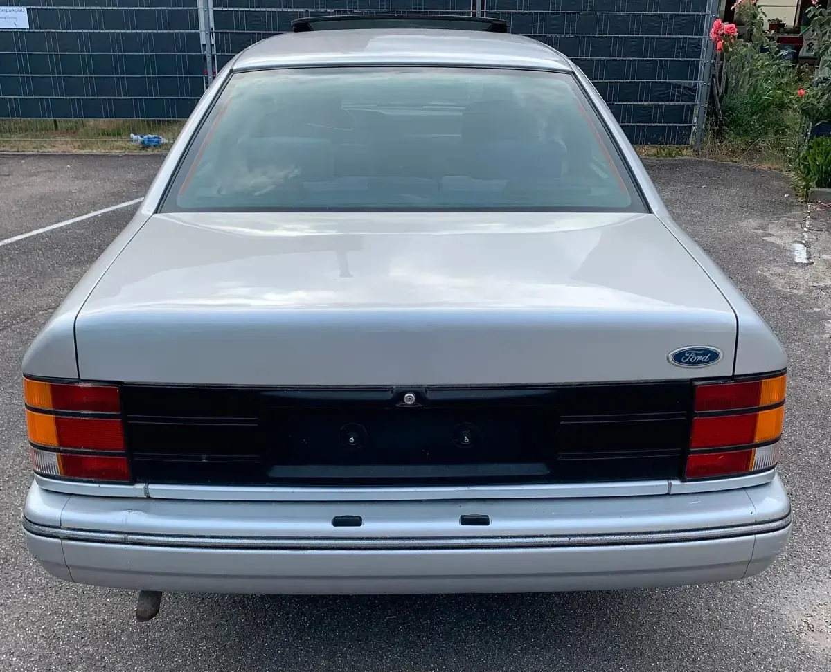 Gebraucht Ford Scorpio 120 PS (88 kW) 1991 Silber Limousine
