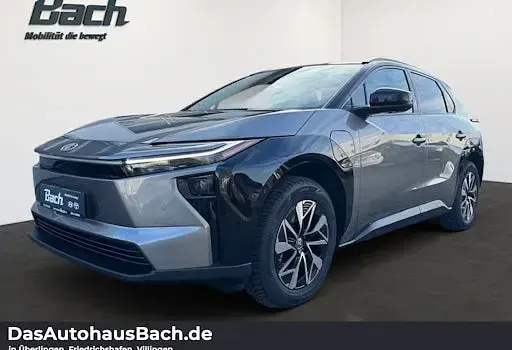 Gebraucht Toyota bZ4X Lounge 252 kW (343 PS) 2026 Silber SUV