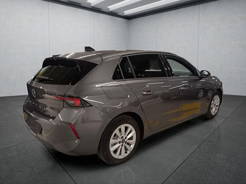 Gebraucht Opel Astra 131 PS (96 kW) 2025 Grau Limousine