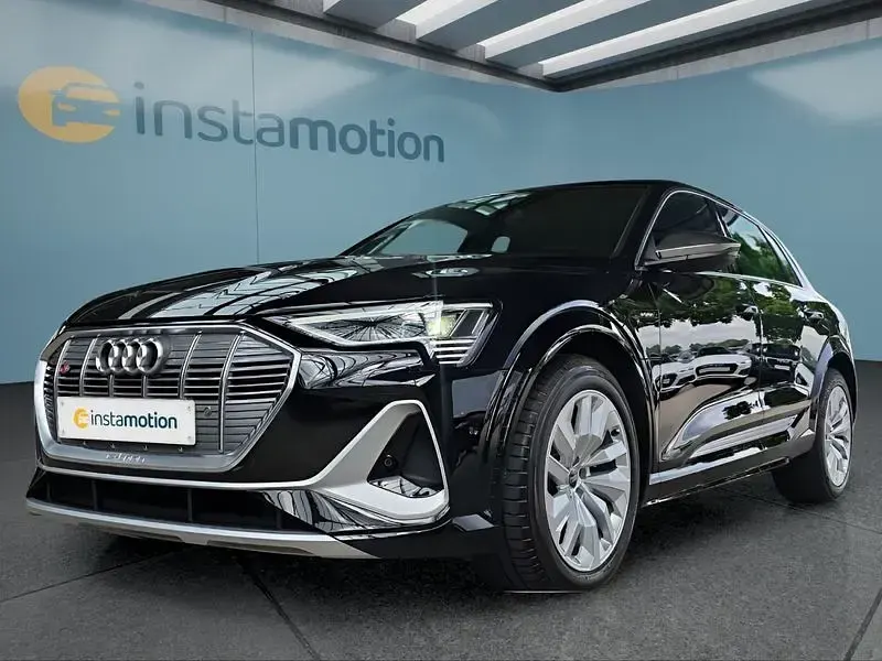 Gebraucht Audi e-tron 369 kW (503 PS) 2022 Schwarz SUV