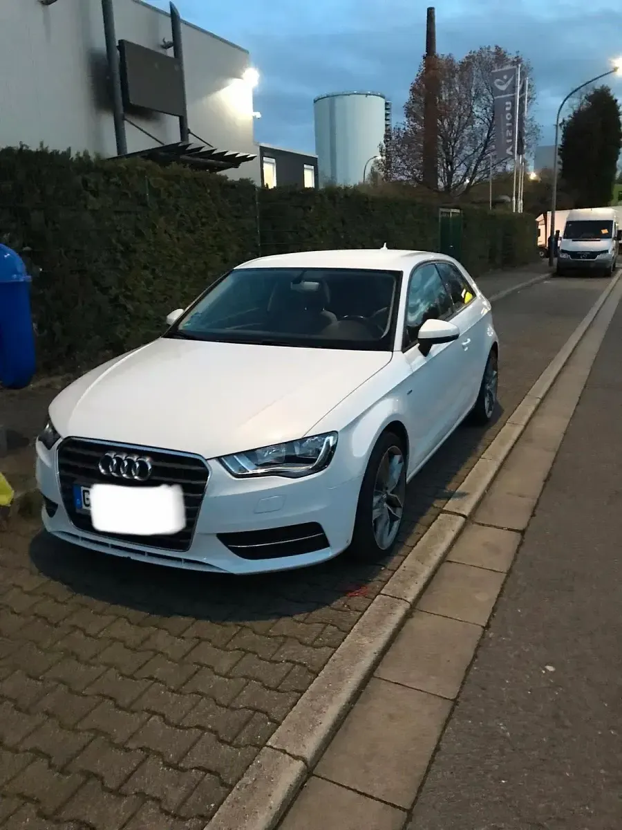 Gebraucht Audi A3 S-Line 110 PS (80 kW) 2015 Weiß Kombi