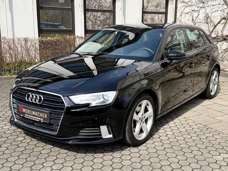 Gebraucht Audi A3 Sport 116 PS (85 kW) 2019 Schwarz Limousine