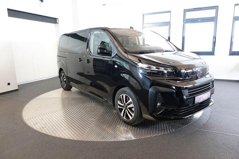 Neu Peugeot Traveller 179 PS (131 kW) 2026 Schwarz Van / Kleinbus
