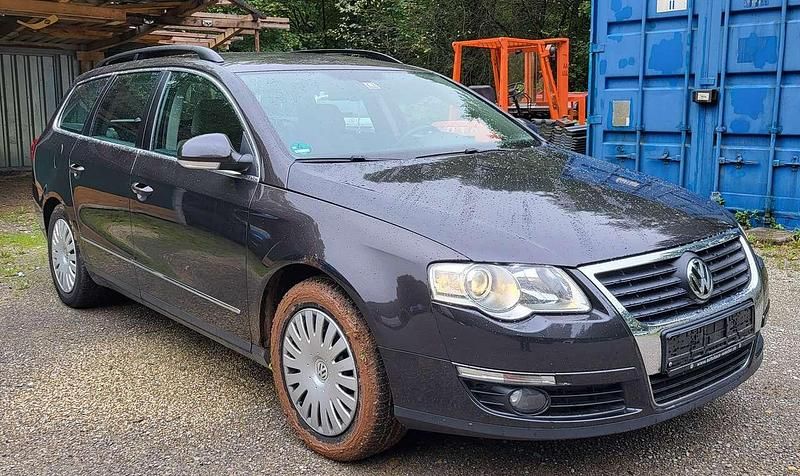 Mocha anthracite pearlescent Gebraucht 2008 VW Passat Comfortline Kombi | 850 € (Superpreis) - Bild 1/4
