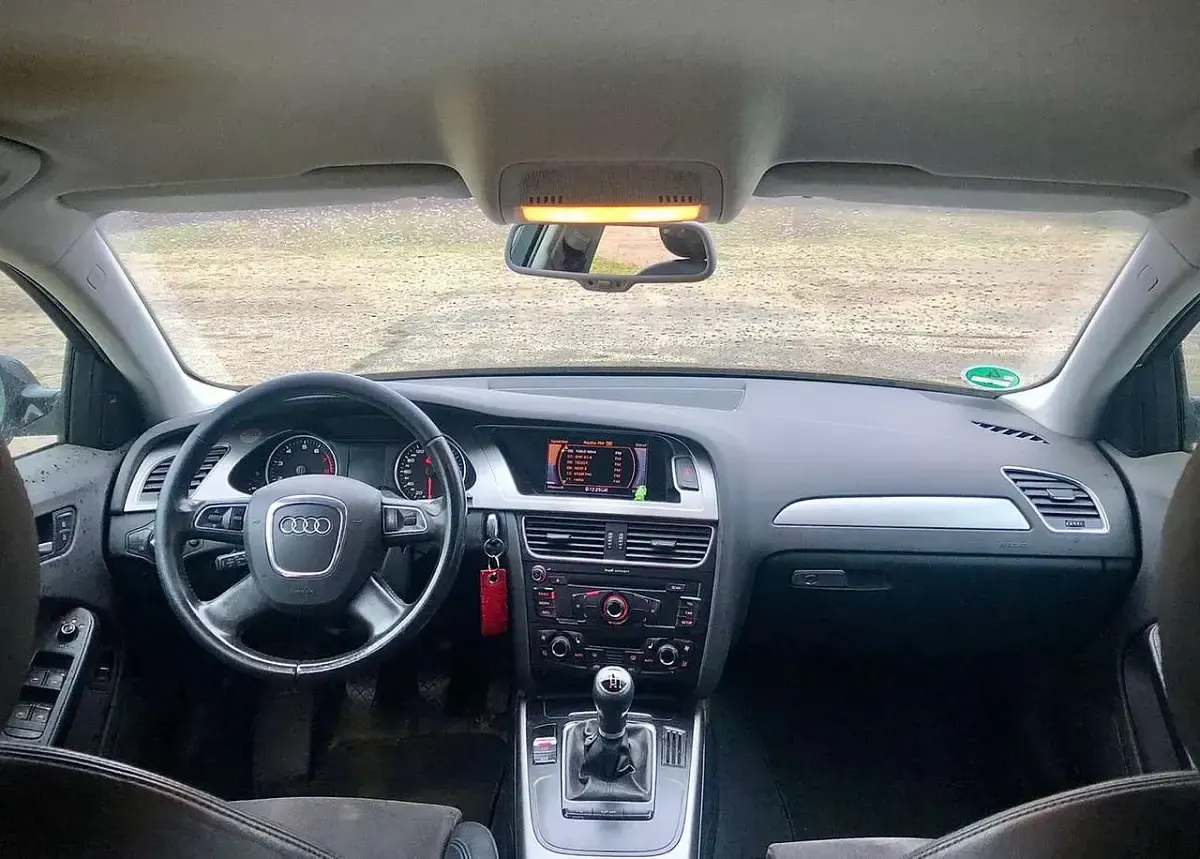 Gebraucht Audi A4 Ambiente 160 PS (117 kW) 2009 Schwarz Kombi