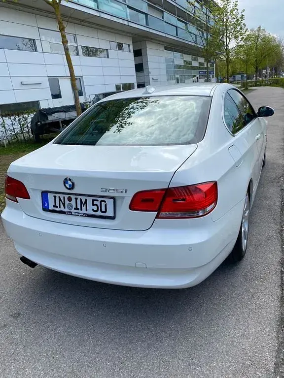 Second-hand BMW 325 Performance 218 CP (160 kW) 2009 Alb Coupe