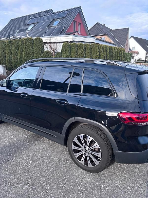 Gebraucht Mercedes EQB250 139 kW (190 PS) 2022 Schwarz SUV