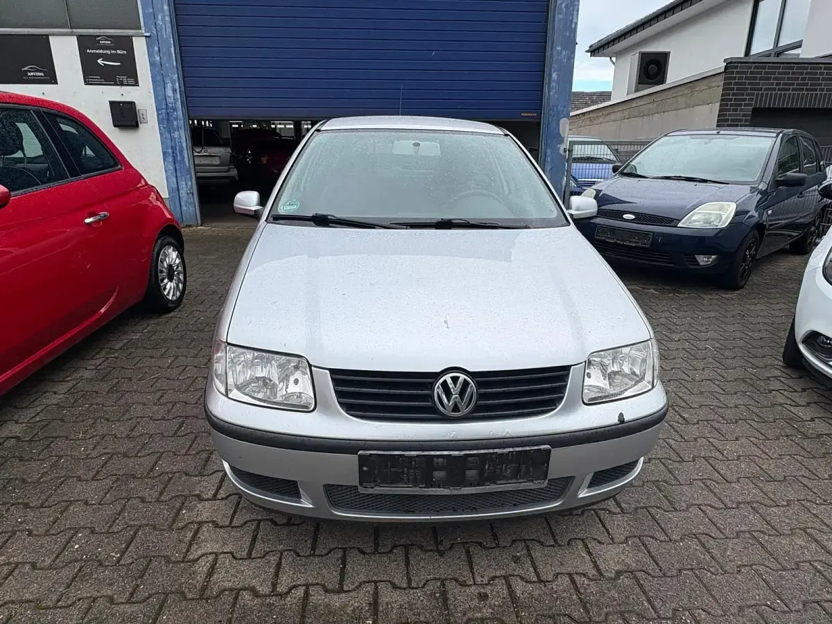 Gebraucht VW Polo 60 PS (44 kW) 2001 Silber Kleinwagen