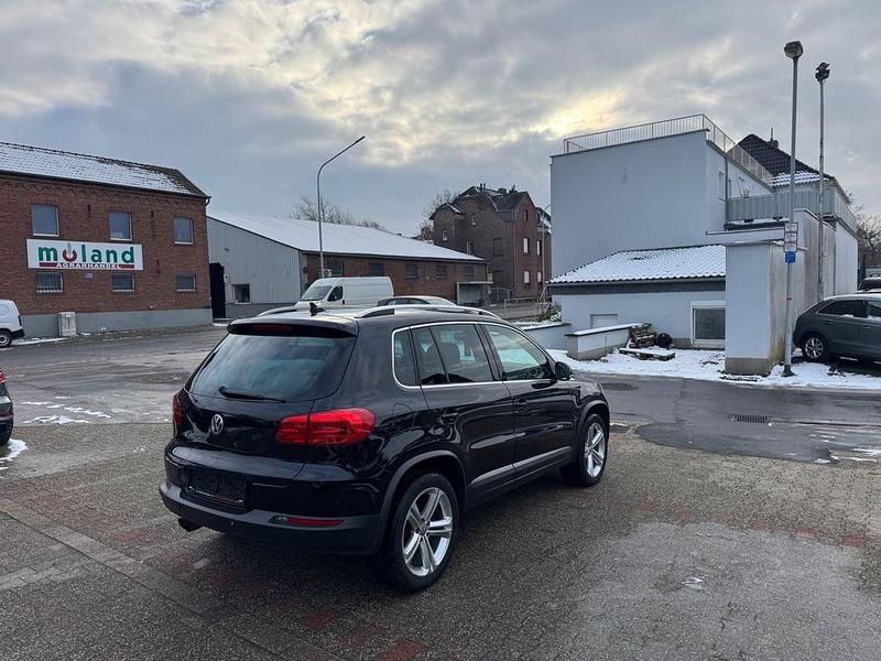 Gebraucht VW Tiguan LOUNGE 150 PS (110 kW) 2016 Schwarz SUV