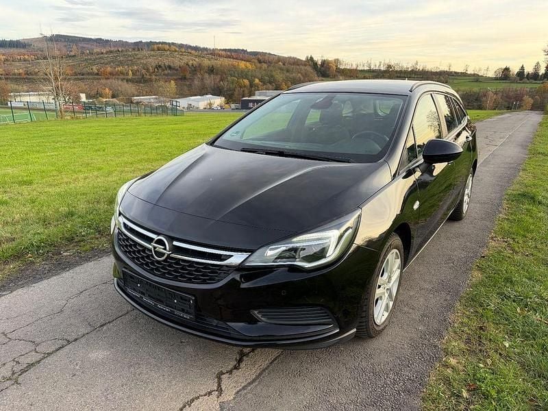 Schwarz Gebraucht 2018 Opel Astra Edition Kombi | 9.990 € (Fairer Preis) - Bild 1/4