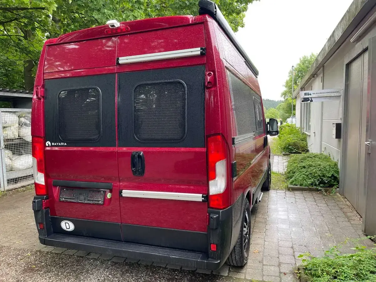 Gebraucht Fiat Ducato 131 PS (96 kW) 2018 Rot Van