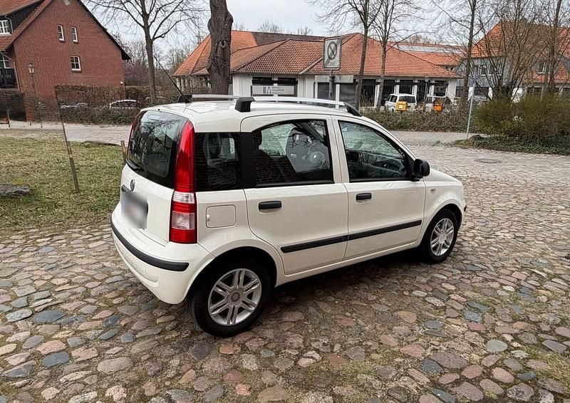 Gebraucht Fiat Panda 69 PS (50 kW) 2012 Weiß Kleinwagen