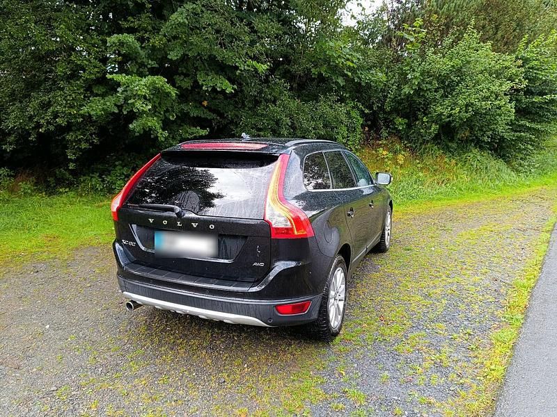 Gebraucht Volvo XC60 185 PS (136 kW) 2009 Schwarz SUV