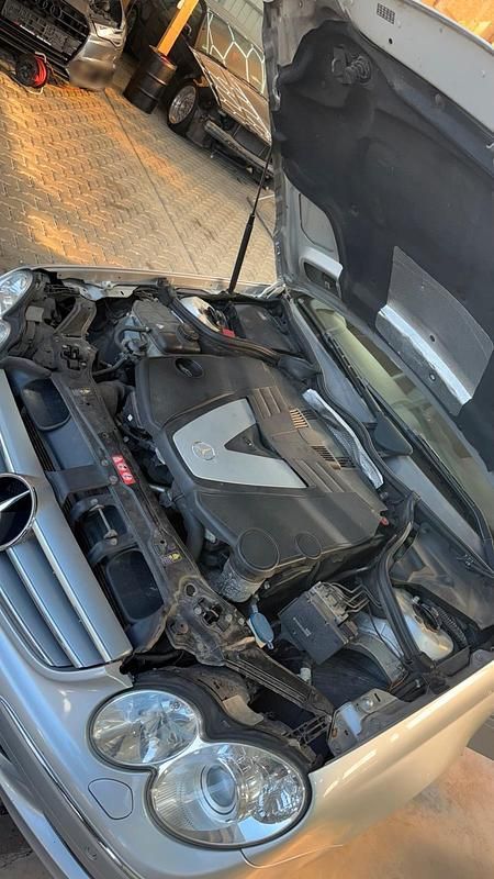 Gebraucht Mercedes CLK320 224 PS (164 kW) 2006 Silber Coupé