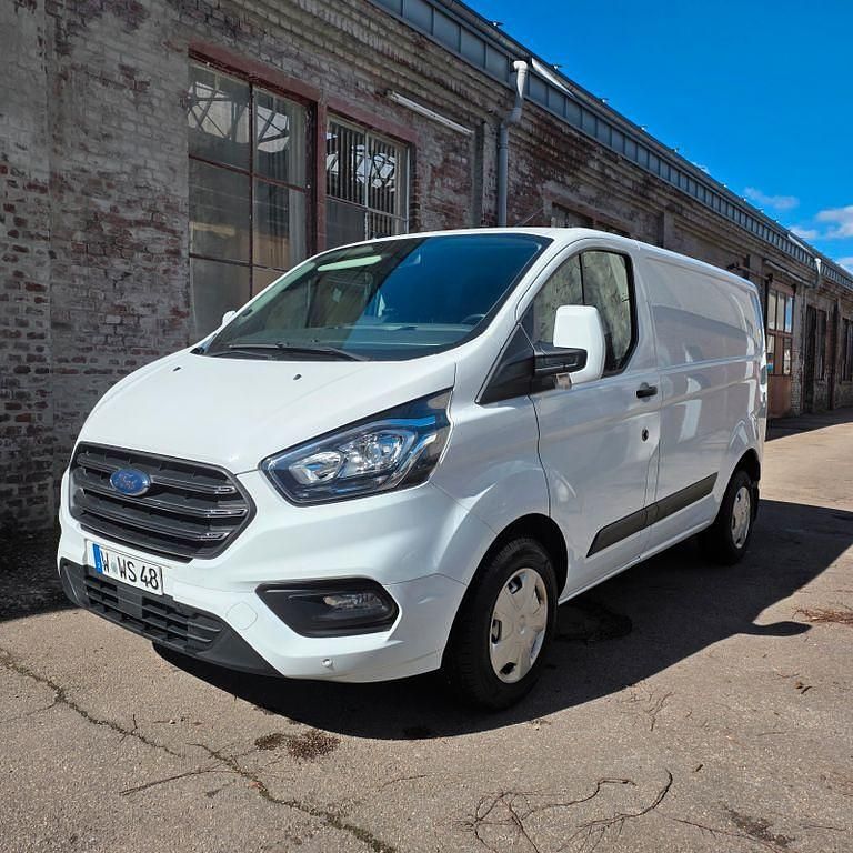 Second-hand Ford Transit Custom 105 CP (77 kW) 2021 Alb Monovolum