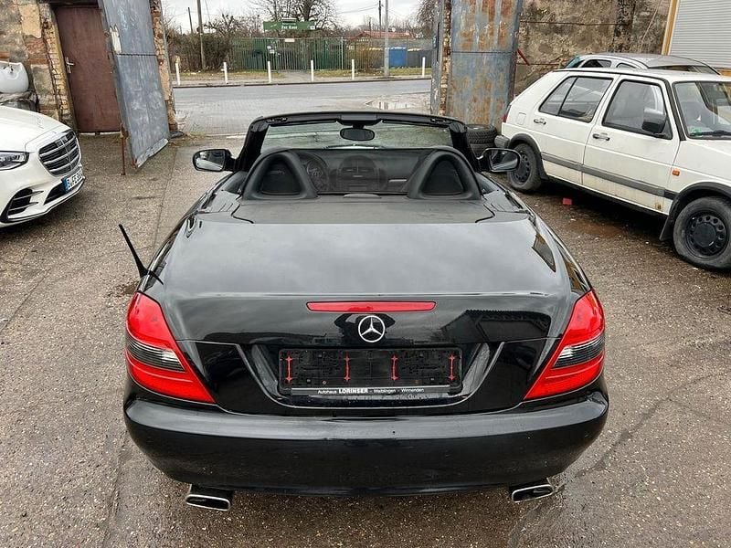 Gebraucht Mercedes SLK200 184 PS (135 kW) 2010 Schwarz Cabrio