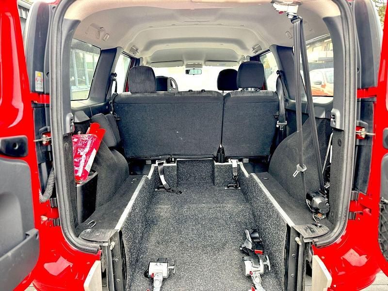 Gebraucht Dacia Logan MCV 87 PS (63 kW) 2009 Rot Kombi