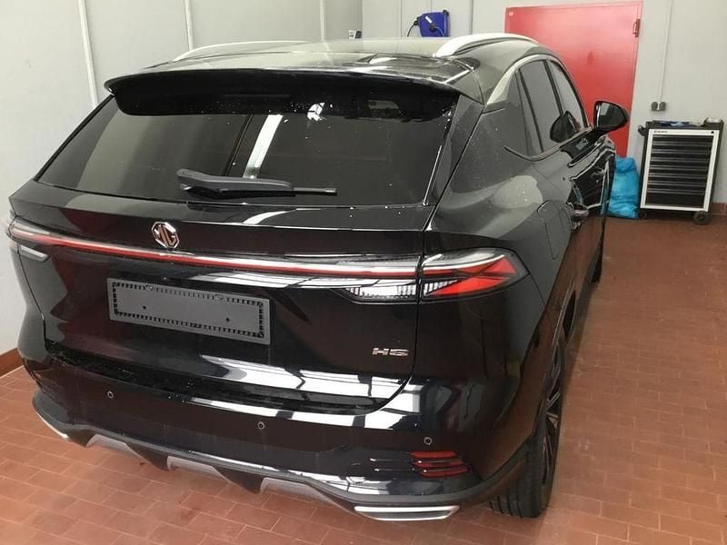 Neu MG HS Luxury 170 PS (125 kW) 2025 Schwarz SUV