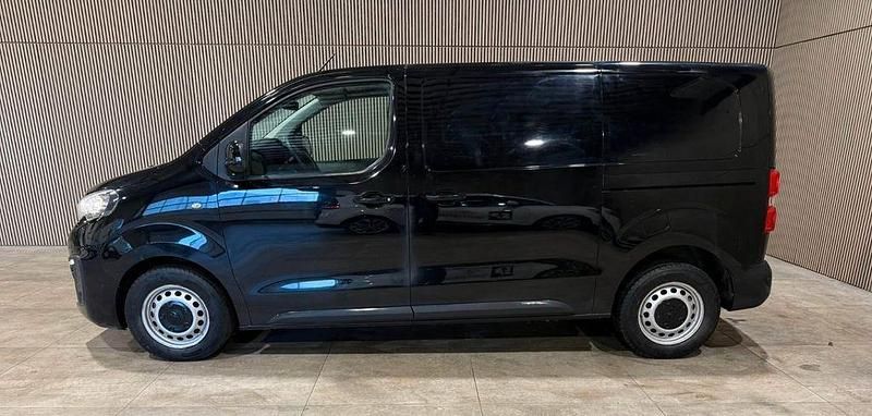 Gebraucht Peugeot Expert 122 PS (89 kW) 2017 Schwarz Van