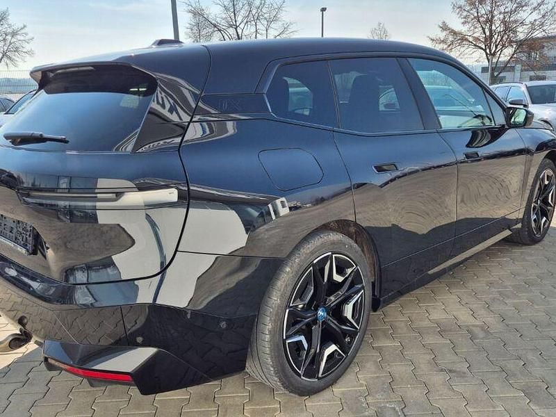 Gebraucht BMW iX Performance 239 kW (326 PS) 2024 Schwarz SUV