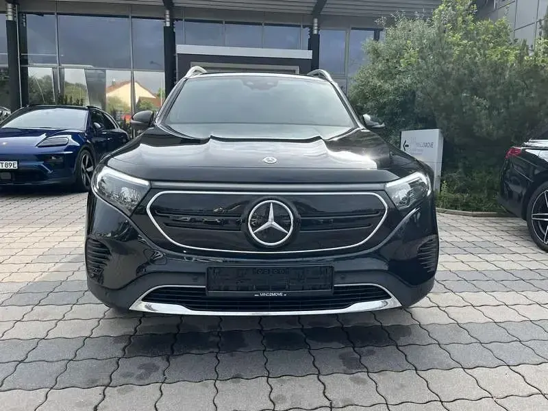 Gebraucht Mercedes EQB300 167 kW (228 PS) 2023 Schwarz SUV