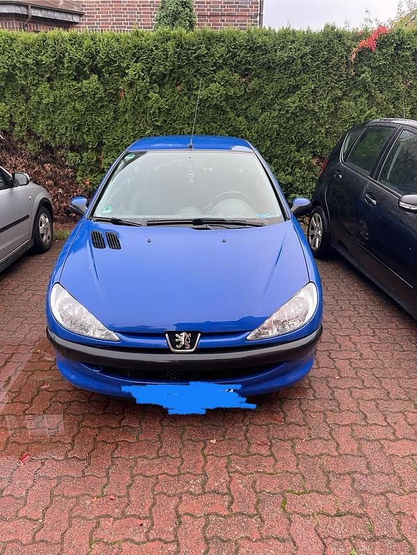 Blau Gebraucht 2005 Peugeot 206 Coupé | 1.500 € (Fairer Preis) - Bild 1/4
