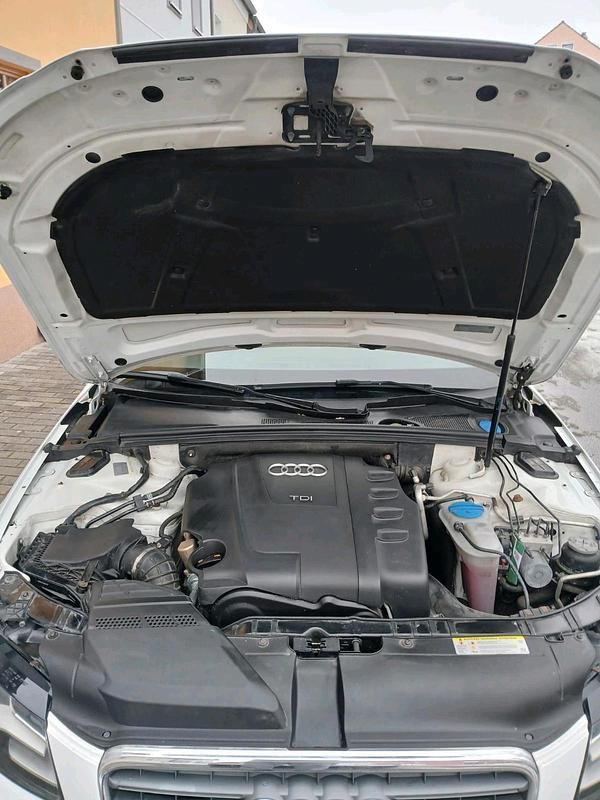 Gebraucht Audi A4 143 PS (105 kW) 2010 Weiß Kombi