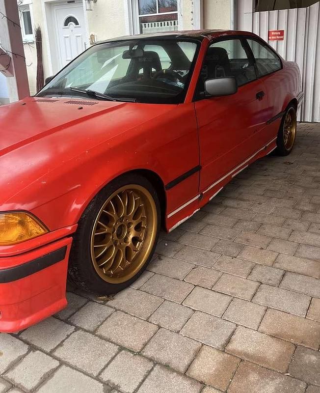 Gebraucht BMW 325 Performance 192 PS (141 kW) 1992 Rot Coupé