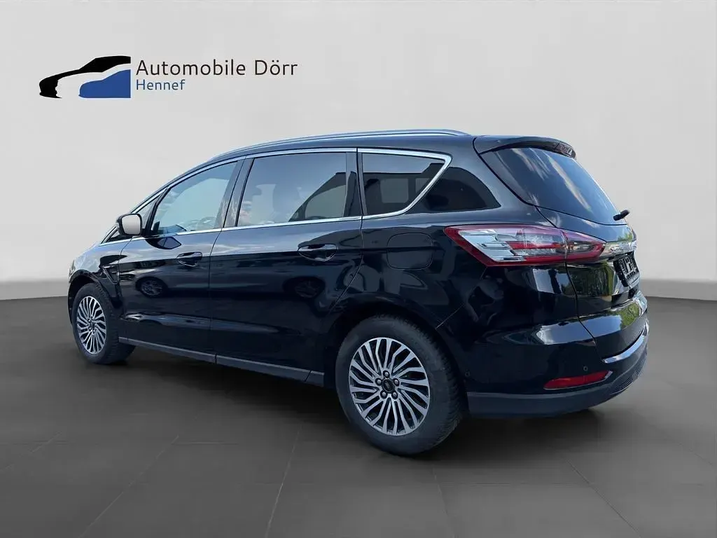 Gebraucht Ford S-MAX Titanium 165 PS (121 kW) 2019 Schwarz Van / Kleinbus