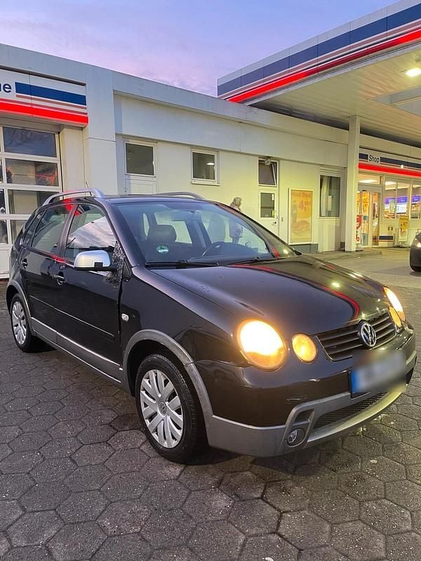 Schwarz Gebraucht 2005 VW Polo Cross Kleinwagen | 1.000 € (Superpreis) - Bild 1/4