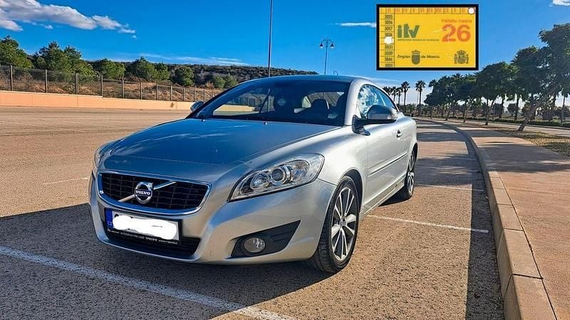 Grau Gebraucht 2011 Volvo C70 Cabrio | 8.200 € (Fairer Preis) - Bild 1/4