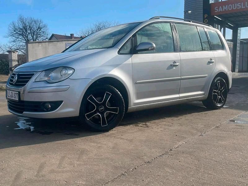 Gebraucht VW Touran 101 PS (74 kW) 2007 Silber Van / Kleinbus