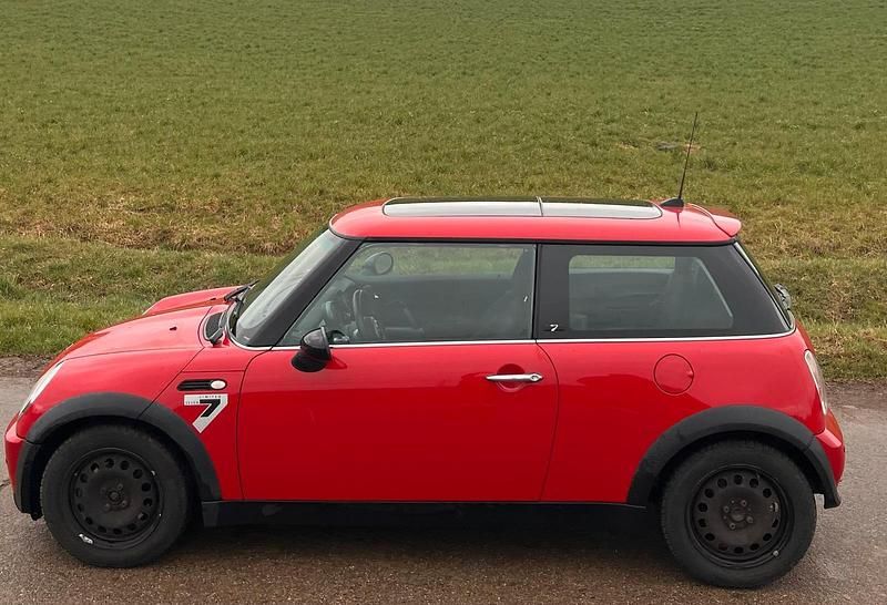 Gebraucht Mini Cooper 90 PS (66 kW) 2006 Rot Kleinwagen